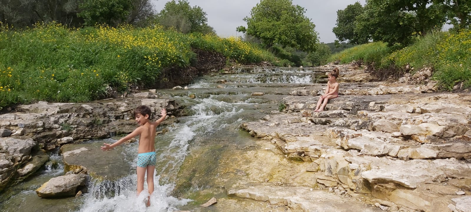 מפלי רז- המפלים