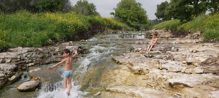 מפלי רז- המפלים