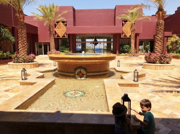 הכניסה למלון טאלה ביי עקבה