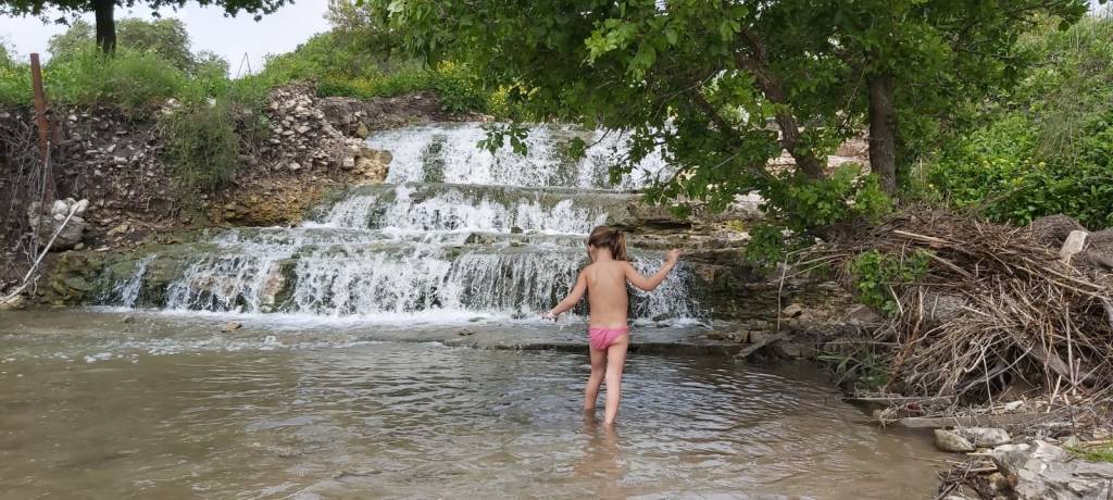 מפלי רז- המפלים