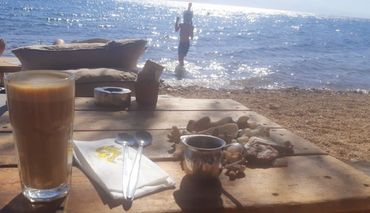 החוף של מוש. אילת