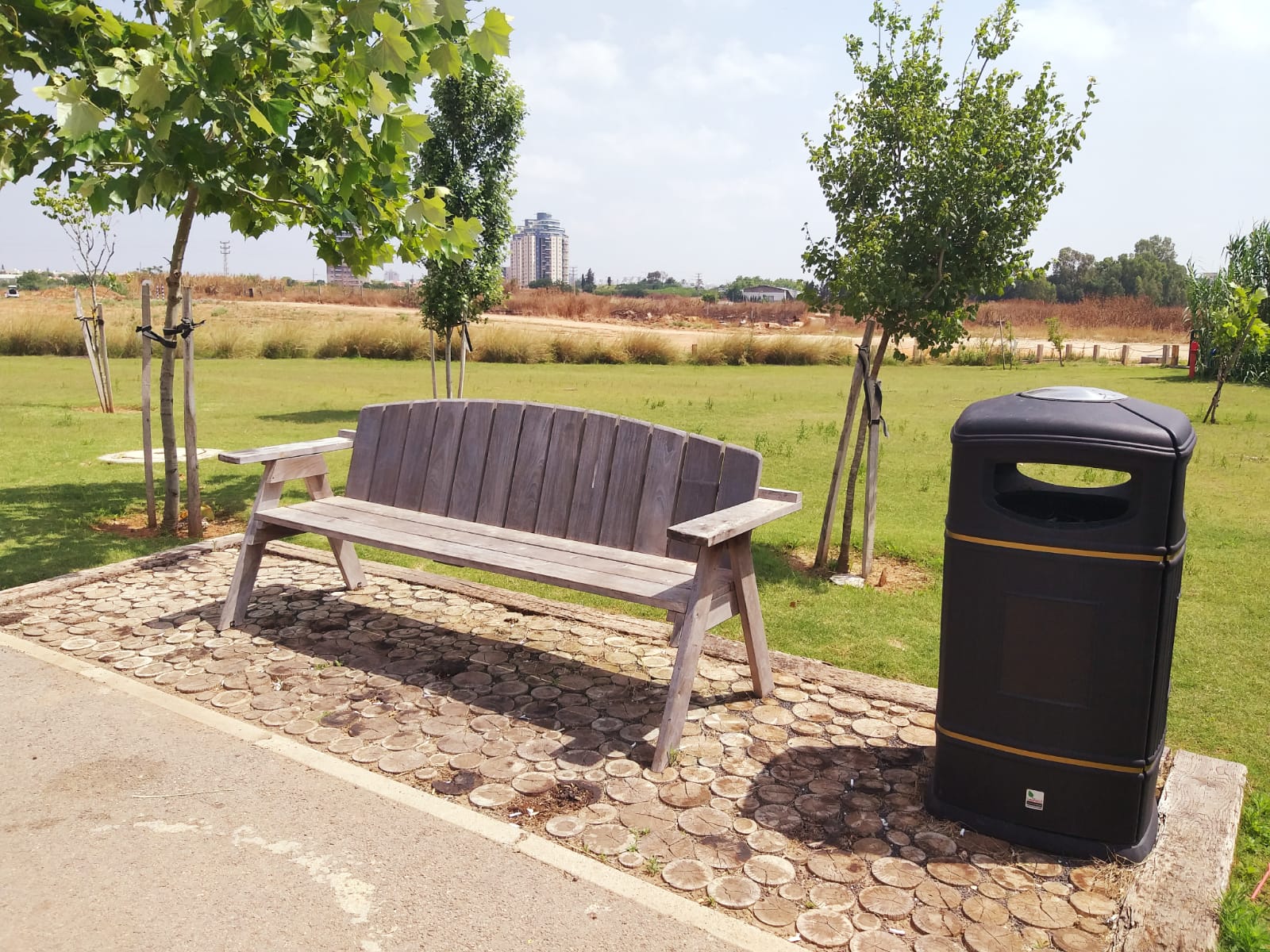 פינת ישיבה, פארק הוד השרון 