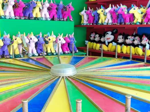 דוכן פרסים. לונה פארק תל אביב 